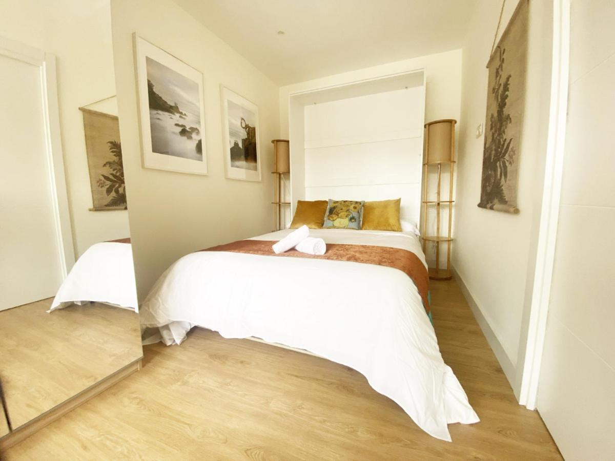 Miramar Luxurious Flat, 3 Double Rooms, Free Parking, Terrace, Completely New San Sebastian Exterior photo
